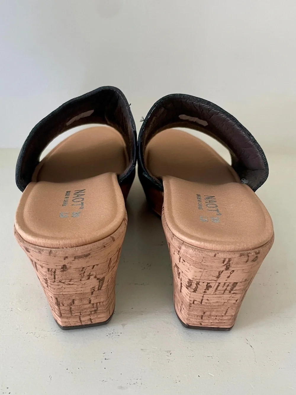 Naot Tiki Women's Wedge Shoe Black Mix Metal Onyx 39 Size 8 New in Box Cork